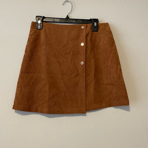 Front button corduroy skirt - Picture 2 of 3
